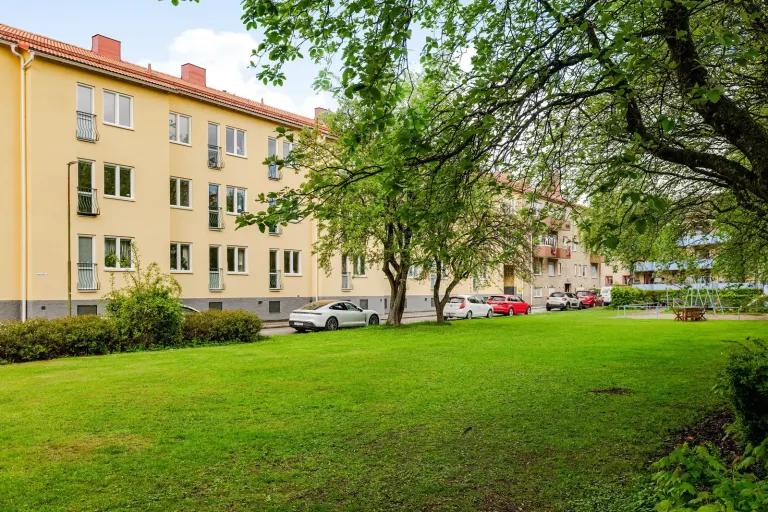 Bostadsrätt med 4 rum på Venavägen 25A i Örebro, bild 2 av 4