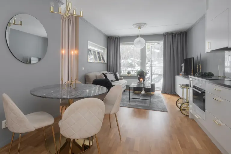Bostadsrätt med 2 rum på Sköllerstagatan 56 i Stockholm