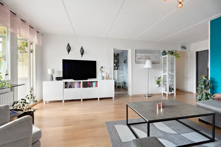 Bostadsrätt med 5 rum på Axvägen 33 i Järfälla, bild 4 av 4