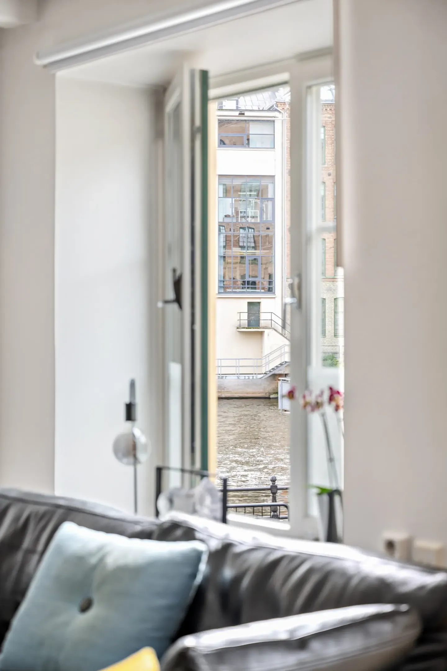 Bostadsrätt med 2 rum på Dragsgatan 5 i Norrköping, bild 3 av 4