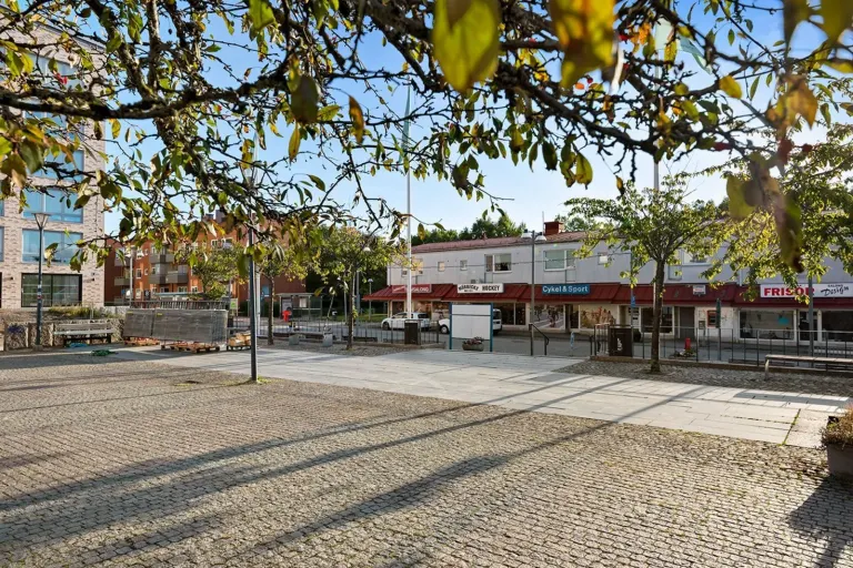 Bostadsrätt med 3 rum på Antenngatan 55B i Göteborg, bild 2 av 4