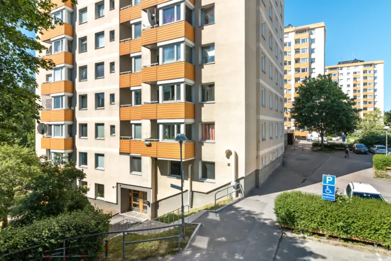 Hyresrätt med 3 rum på Fregattvägen 10 i Täby, bild 2 av 3